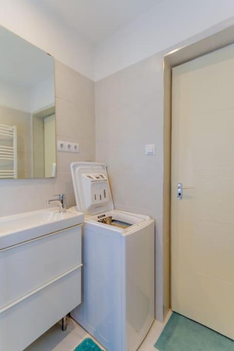 شقة Cozy Nest By The Andrassy Avenue بودابست المظهر الخارجي الصورة